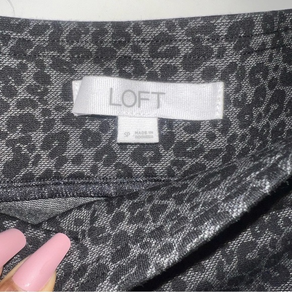 Loft Petite Leopard Print Ponte Leggings - Picture 8 of 9